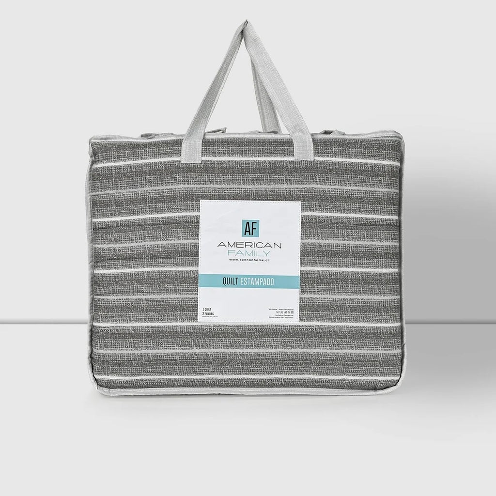 Quilt Estampado Gris American Family en su bolsa con asas