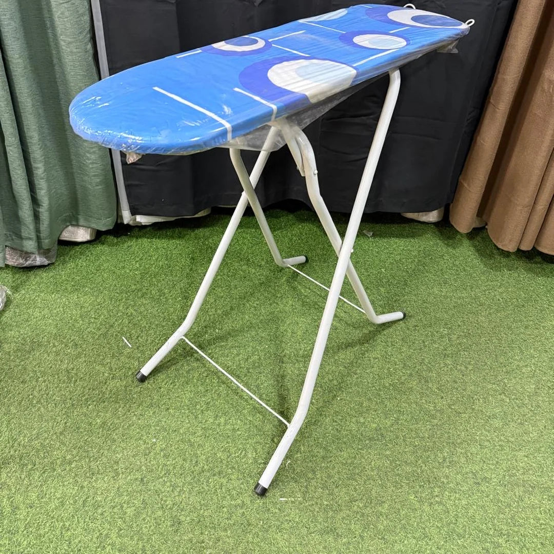 Tabla de planchar con funda azul de círculos, abierta, Onnas