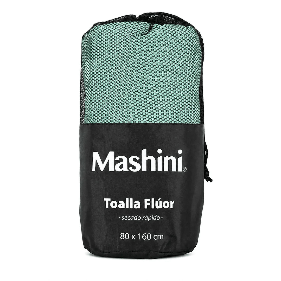 Toalla Flúor Deportiva Mashini en su bolsa con cordón